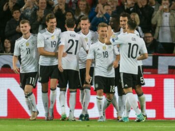 DFB-Team wahrt makellose Bilanz: 6:0 gegen Norwegen - Die deutschen Nationalspieler haben Norwegen sehr klar mit 6:0 besiegt.