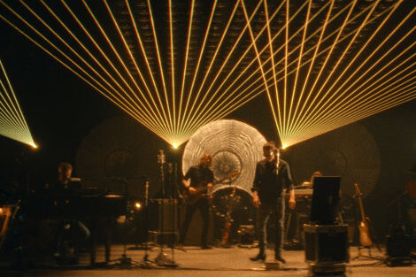 Die norwegische Band A-ha in einer Szene des Films zum Album "True North".  