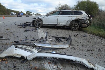 A4: Reifenplatzer verursacht schweren Unfall - 