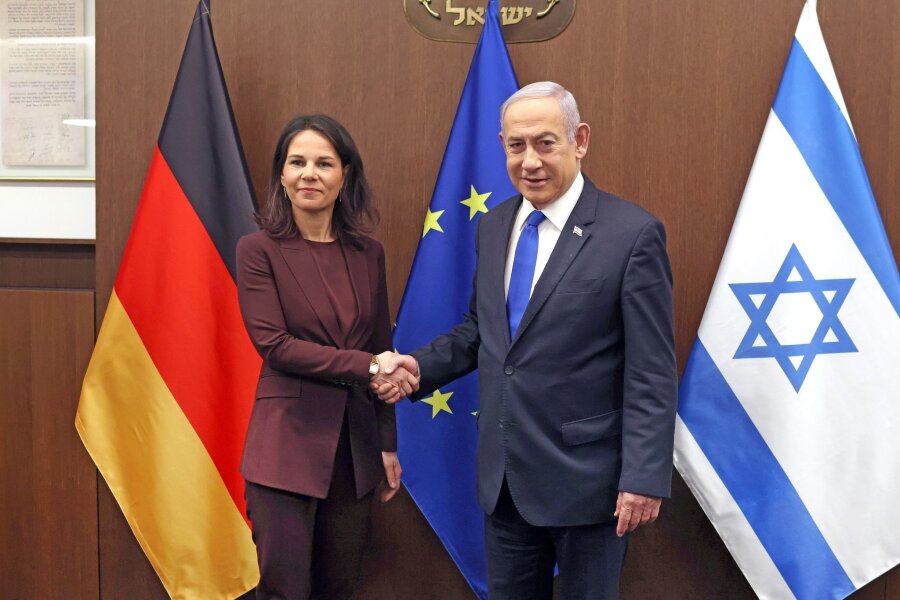 AA widerspricht Bericht über Baerbock-Netanjahu-Streit - Bundesaußenministerin Annalena Baerbock und Israels Premier Benjamin Netanjahu trafen sich am Dienstag in Jerusalem.