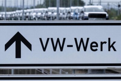 Absatzkrise bei Elektroautos: Neues Schichtsystem für Volkswagen Sachsen vereinbart - Für das Fahrzeugwerk Zwickau von VW Sachsen gibt es eine Einigung über die künftigen Abläufe der Autoproduktion.