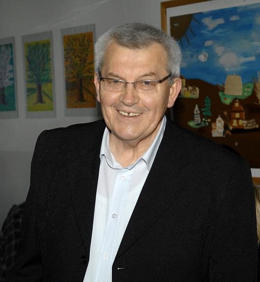 Abschied vom Lehrerberuf nach 46 Jahren - Ernst Baumruck, Direktor des Förderschulzentrums Oberes Vogtland, wurde gestern in den Ruhestand verabschiedet. 