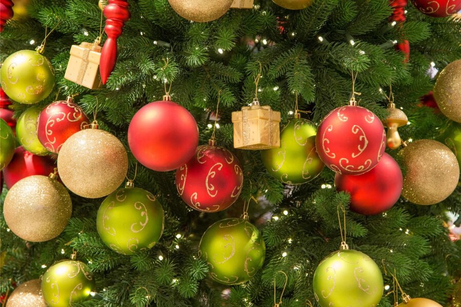Acht Monate vor Heiligabend: Diebe klauen Weihnachtsschmuck - Schöne Bescherung: In Reichenbach wurde bei einem Garageneinbruch auch Weihnachtsbaumschmuck gestohlen.