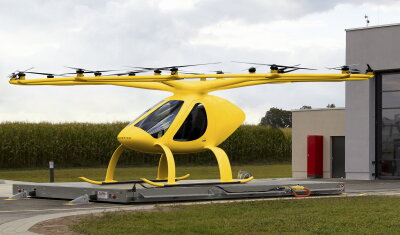ADAC will Notarzt-Auto durch kleine Helikopter ersetzen - Der ADAC startet in der Region Ansbach in Mittelfranken und in Rheinland-Pfalz dazu ein Pilotprojekt. Die zweisitzigen Volocopter mit 18 kleinen, elektrisch betriebenen Rotoren sollen den Arzt schneller als im Notarzt-Einsatzfahrzeug zu Patienten bringen und so die Versorgung verbessern.