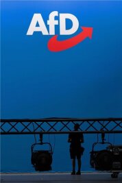 AfD-Parteitag in Riesa: Wer wird Bundessprecher? - Vorbereitungen für den AfD-Bundesparteitag in Riesa. 