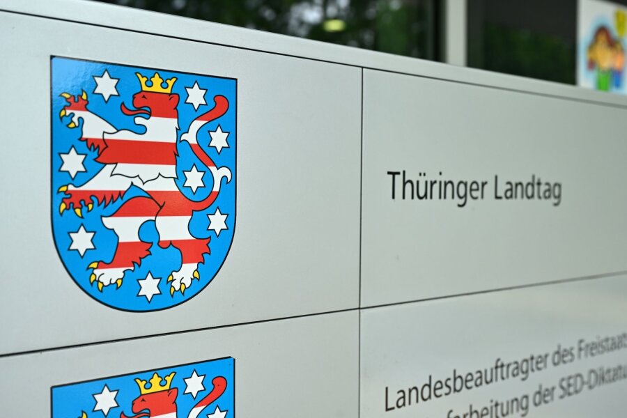 AfD und BSW in Thüringen zusammen bei fast 50 Prozent - Der Thüringer Landtag.