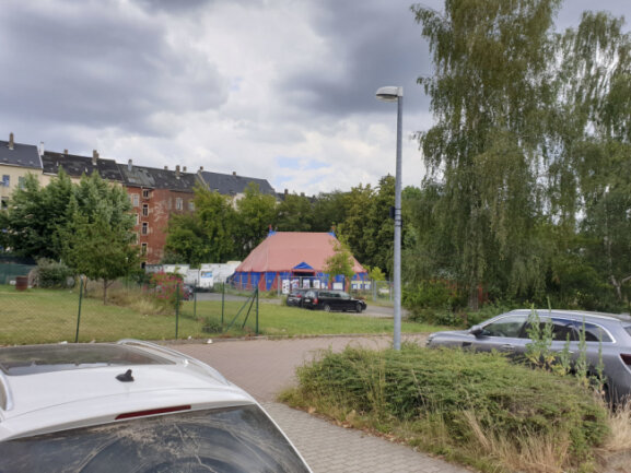 Hier fand der Angriff statt: nahe einem Spiel- bzw. Zirkuszelt in einem Innenhof zwischen Jakobstraße und Tschaikowskistraße.