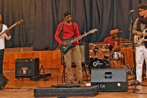 Die afrikanische Band Tisdass um Sänger und Gitarristen Moussa Kildjate Albadé war im Lehngericht zu Gast. 