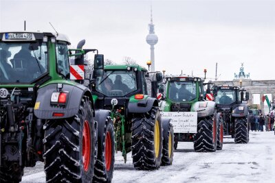Agrardiesel: Entlastung der Bauern – Berliner Pläne bleiben unklar - Am Montag protestierten Landwirte in Berlin.