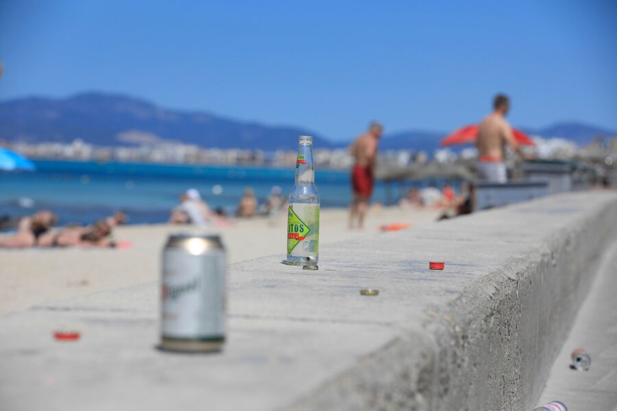 Alkoholverbot auf offener Straße am Ballermann in Kraft - Auch ein Teil der Urlaubsinsel Mallorca ist von dem Alkoholverbot betroffen.
