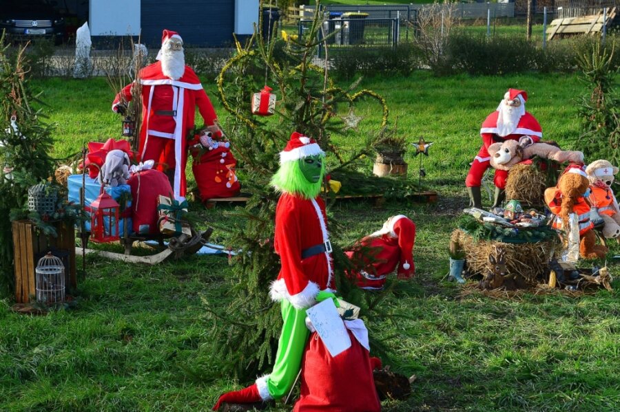 Alle Jahre wieder: In Rossau können sich die Weihnachtsmänner sehen lassen 