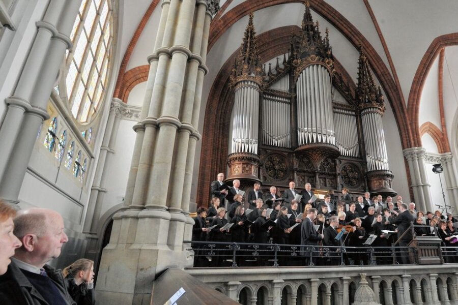 Als Carl H. Hahn Spenden für eine Chemnitzer Orgel sammelte - Die Ladegast-Jehmlich-Orgel in der Petrikirche, hier bei einem Konzert 2018. 
