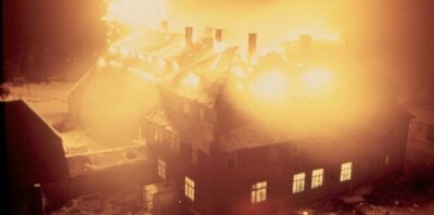 Als das Fichtelberghaus in Flammen stand - 25. Februar 1963: Das Fichtelberghaus brennt lichterloh. Das Wetter und die unzureichende Wasserversorgung ließen die Einsatzkräfte bei den Löscharbeiten auf verlorenem Posten stehen. 
