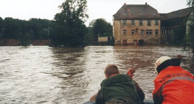 Als das Muldental in Fluten verschwand - Die Rochlitzer Feuerwehr erhielt bei ihrem Fluteinsatz Hilfe von der Bundeswehr.