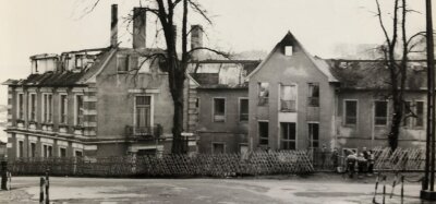 Als das Waisenhaus in Flammen stand - Der verheerende Großbrand 1971 zerstörte den Dachstuhl und die obere Etage. 
