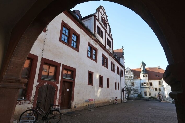 Als nächstes kommt im Schloss der Innenhof an die Reihe - Der Schlosshof von Forderglauchau soll umgestaltet werden.