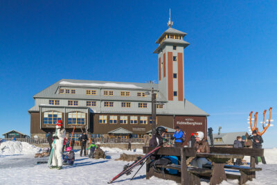 Als wäre nichts gewesen: So lief der erste Tag der Skisaison am Fichtelberg - 