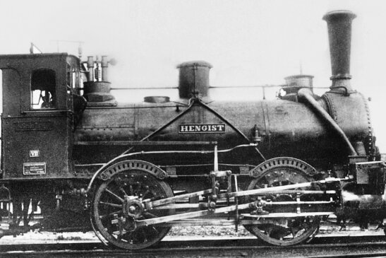Als Zwickau einen Bahnhof bekam - Die ersten Lokomotiven wurden nach Personen benannt. Diese Lok (Gattung VII, Bauart Bn2, ab 1868 gebaut) hieß Hengist. Dabei handelte es sich um den Gründer des Königreichs Kent. 