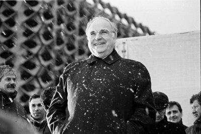 Alt-Bundeskanzler Helmut Kohl ist tot - Am 1. März 1990 war der damalige Bundeskanzler Helmut Kohl zu Besuch in Karl-Marx-Stadt.