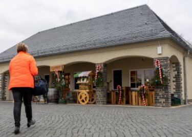 Alte Buswarte sucht neuen Pächter - Nach anderthalb Jahren gibt der Tierschutzverein Rowi-Röthenbach die Alte Buswarte wieder auf. Es sei "ein schönes Projekt zur falschen Zeit" gewesen, sagt Vereinschefin Folke Lanius. 