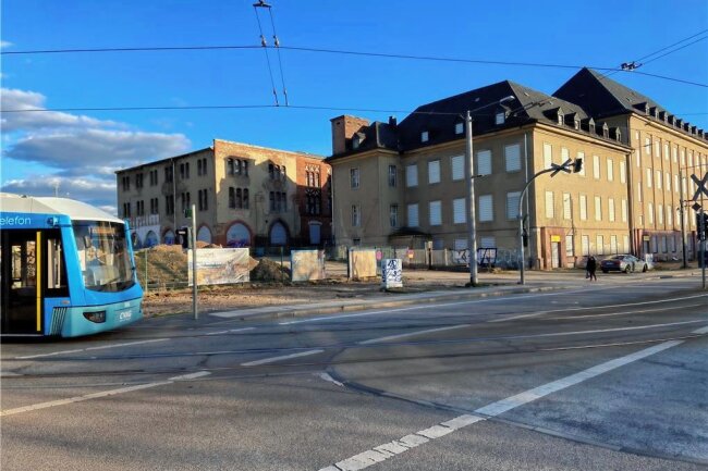 Altes Postamt wird "Stille Post": Investor plant in Chemnitz 179 Wohnungen - Die alte Hauptpost steht seit vielen Jahren leer. In den 2000er-Jahren wurde es als Partylocation genutzt. 