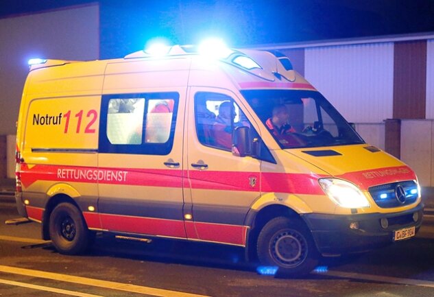 Amphetamine und kein Führerschein: 50-Jährige in Breitenbrunn schwer verletzt - Symbolbild
