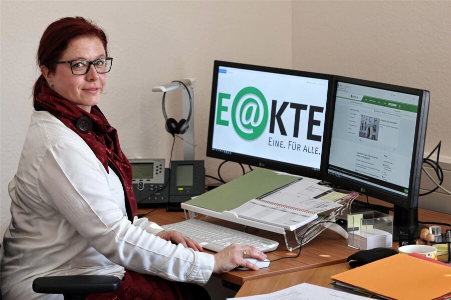 Amtsgericht Zwickau: Erstmals Strafverfahren mit elektronischer Akte - Simone Pfeifer, Geschäftsleiterin am Amtsgericht Hohenstein-Ernstthal, hat das Projekt „E@Akte“ mit entwickelt.