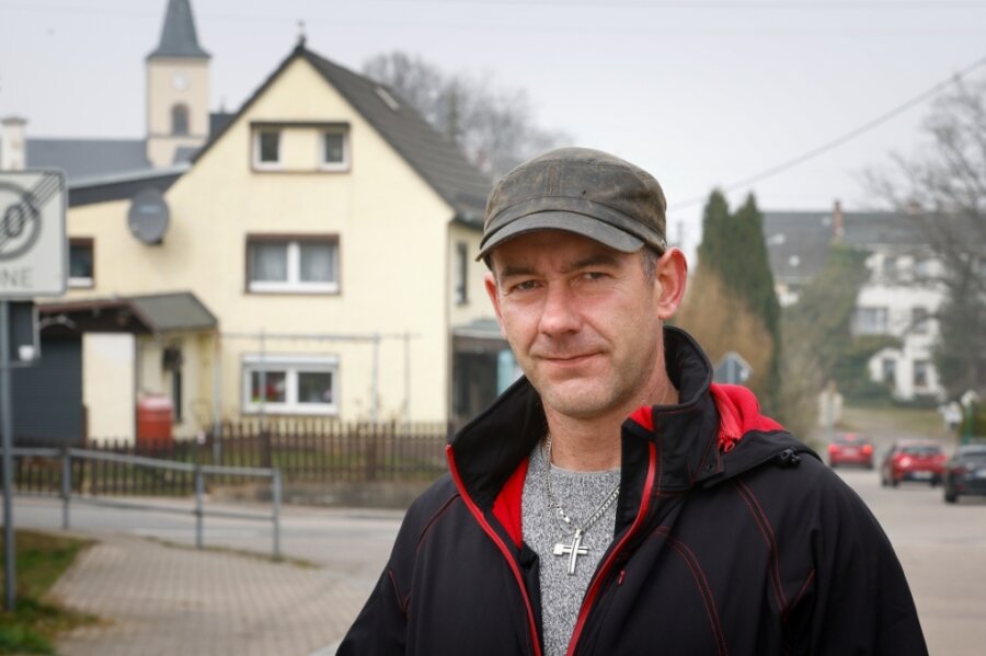 André Heinig ist der neue Ortsvorsteher von Langenberg. Er will für frischen Wind sorgen und ordentlich anpacken. Demnächst im Fokus: neue Bänke sowie die Erneuerung von Infotafeln und Wanderwegweisern. 