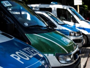Annaberg-Buchholz: 17.000 Euro Schaden bei Verfolgungsfahrt - zwei Tatverdächtige gestellt - 