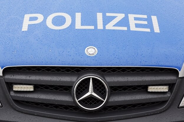 Annaberg-Buchholz: 20-Jähriger wirft Stein auf Polizisten - 