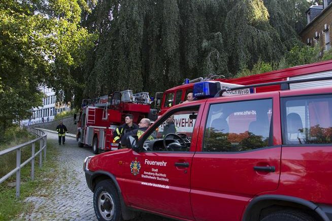 Das Berufsschulzentrum für Technik in Annaberg-Buchholz ist am Donnerstagfrüh nach einer Bombendrohung evakuiert worden.