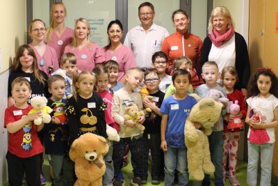 Annaberg-Buchholz: Vorschüler bringen Kuscheltiere in die Klinik - Die erste Teddyklinik im Hause Annaberg des Erzgebirgsklinikums.
