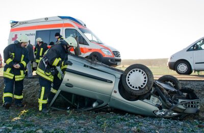 Ansprung: Schwerer Unfall auf B 171 - 