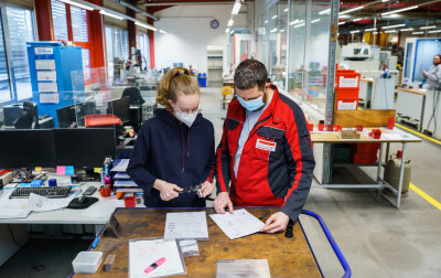 Die Beschäftigungsquote von Frauen ist in Chemnitz im Vergleich zum Vorjahr um 0,1 Prozent auf 63 Prozent gestiegen.