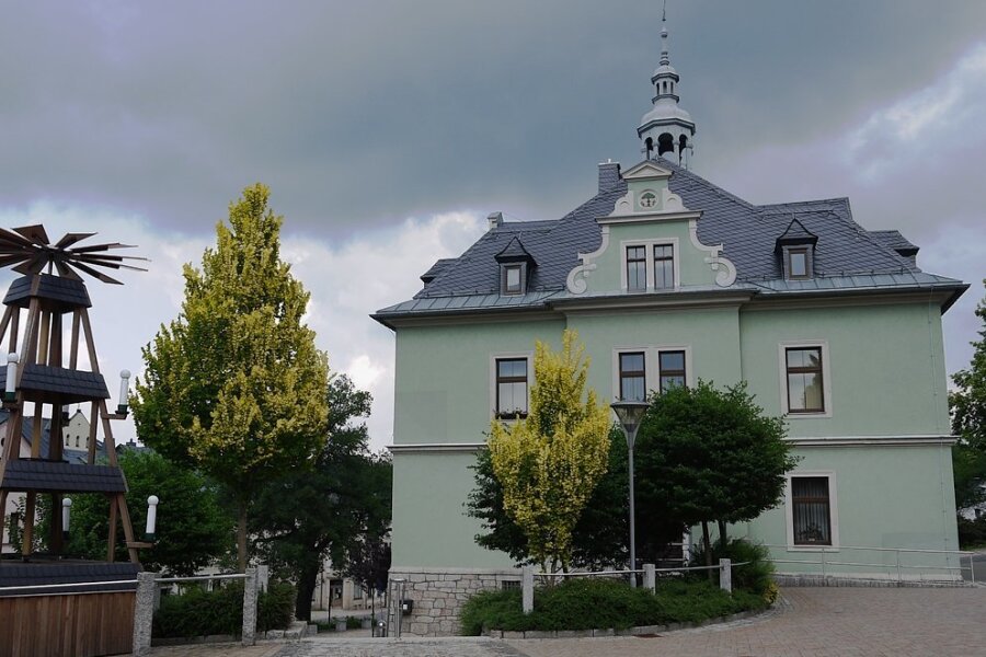 Das Rathaus in Schönheide.
