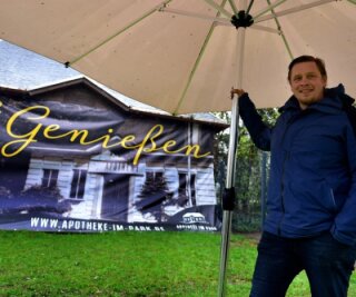 "Apotheke im Park" hat eine Zukunft - Gastronom Norbert Hohmann will die "Apotheke im Park" in Hainichen auch im nächsten Jahr wieder mit Leben erfüllen. 