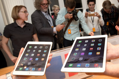 Apple stellt neue iPads und Computer mit Super-Display vor - Der iPad Air 2 und das neue iPad mini.