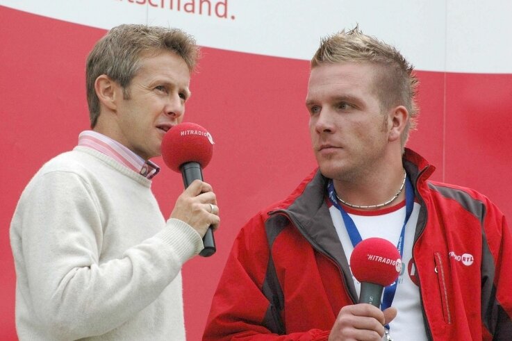 Rührte von Beginn an die Werbetrommel für das Damenskispringen in seinem Heimatort Pöhla und war nicht nur während der Auflage 2007 auch gefragter Gesprächspartner bei einem Radiosender: Skisprung-Legende Jens Weißflog. 
