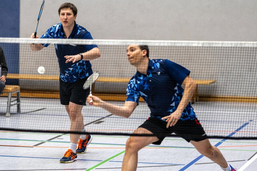 ATSV Freiberg: Dezimiertes Badminton-Team kann doch noch gewinnen - Starkes Duo: Marcus Gast (l.) und Felix Liebscher legten den Grundstein zum 5:3 Heimsieg des ATSV gegen den LSV Südwest.