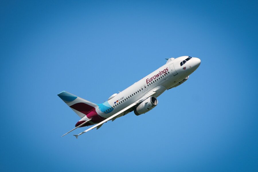 Auch bei Eurowings werden die Flugtickets teurer - Mit nun rund 120 Flugzeugen biete Eurowings wegen der weiter stark wachsenden Nachfrage 13 Prozent mehr Plätze an als im Vorjahr.