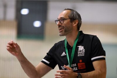 Auch die Corona-Lage spielt eine Rolle: Handball-Trainer verkündet Abschied - Mario Schuldes ist nicht mehr Trainer beim Oberligisten HC Glauchau/Meerane. Er war seit dem Sommer 2019 für die erste Männermannschaft verantwortlich. 