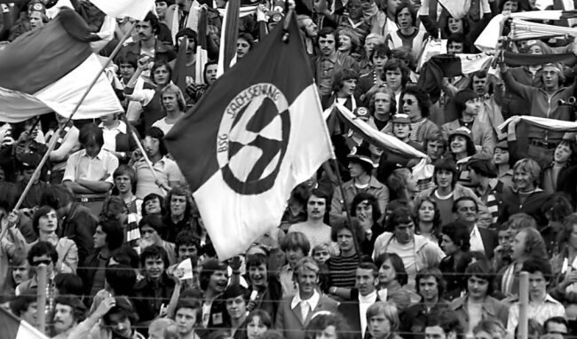 Zwickauer Fußball-Fans in den 1970er-Jahren. 