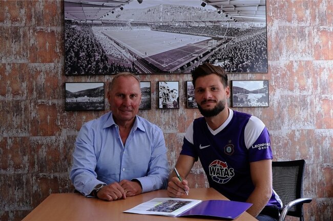 Auch Schikora wechselt aus Zwickau nach Aue - Marco Schikora - Neuzugang beim FC Erzgebirge