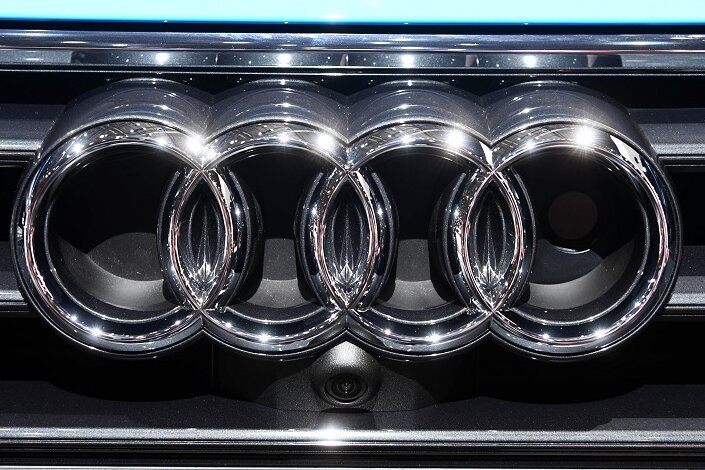 Audi-Fans planen Weltrekordversuch auf dem Platz der Völkerfreundschaft - Der Audi Club Vogtland will das Audi-Logo auf dem Platz der Völkerfreundschaft mit Fahrzeugen nachbilden.