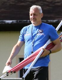 Aue-Coach Dotchev hadert mit dem Schiedsrichter und seinem Team - Pavel Dotchev, Trainer des Fußball-Zweitligisten FC Erzgebirge Aue.
