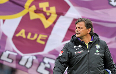 Aue-Coach Götz schlägt Alarm vorm Derby: "So geht es nicht weiter" - 