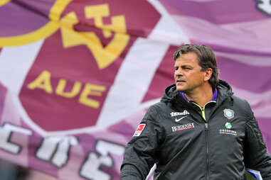 Aue-Coach Götz schlägt Alarm vorm Derby: "So geht es nicht weiter" - 