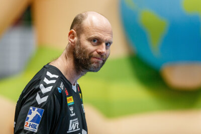 Aue Handballer unterliegen mit 28:37 in Hamm - Der EHV Aue-Trainer Olafur Stefansson