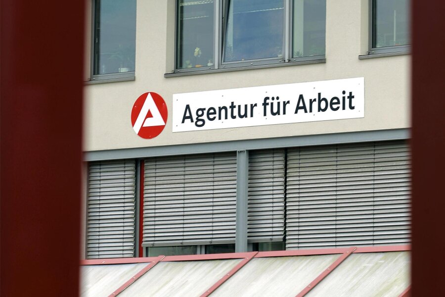 Auer Agentur für Arbeit wegen des Tags der Sachsen am 1. September geschlossen - Die Agentur für Arbeit am Auer Postplatz bleibt wegen des Tags der Sachsen am 1. September geschlossen.