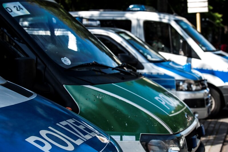 Auerbach: Kugelbombe detoniert vor Polizeirevier - 